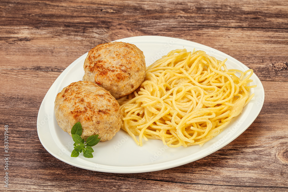 Spaghetti with homemade chicken cutlet Spaghetti with homemade chicken cutlet