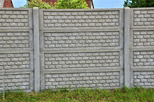 Płot betonowy
