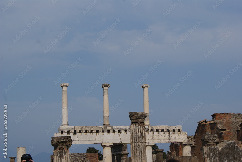 ruins of the roman forum in rome