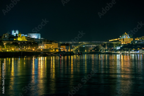 porto at night © Andriy