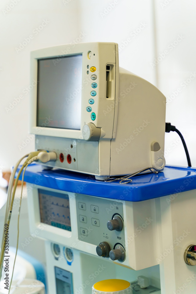 Mechanical ventilation equipment. Pneumonia diagnosing. Ventilation of the lungs with oxygen. Mechanical ventilation equipment. Pneumonia diagnosing. Ventilation of the lungs with oxygen.