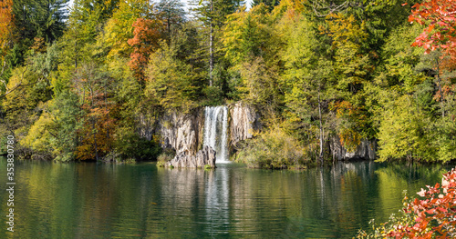 Fototapeta Naklejka Na Ścianę i Meble -  Plitvicka jezera - die Plitvicer Seen in Kroatien