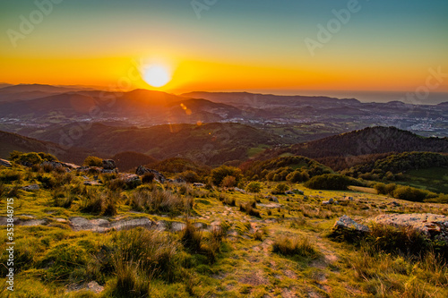 Puesta de Sol desde el monte Adarra