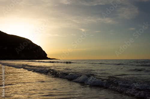 amanecer en la playa 