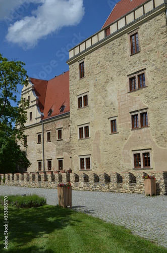 Zamek w Goli Dzierzoniowskiej, Polska