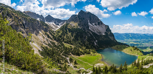 Fototapeta Naklejka Na Ścianę i Meble -  Mountain tour in the Allgau Alps