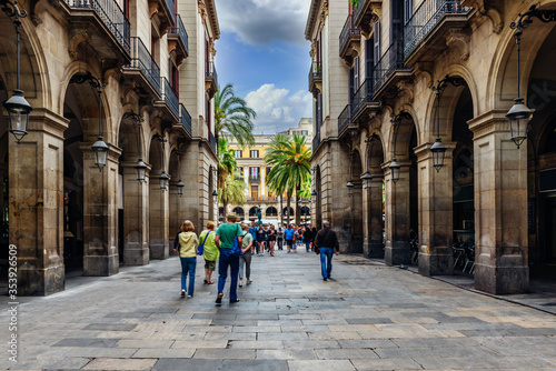 Old street in Barcelona, Catalonia, Spain. Architecture and landmark of Barcelona. Cozy cityscape of Barcelona