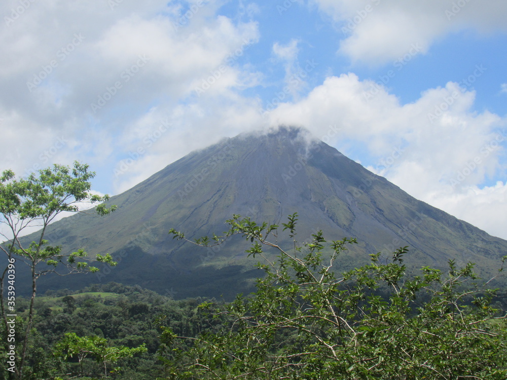 Fototapeta premium Arenal Volcano, La Fortuna, Costa Rica