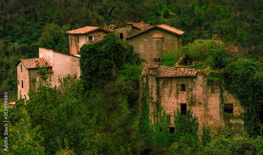 Borgo medievale abbandonato
