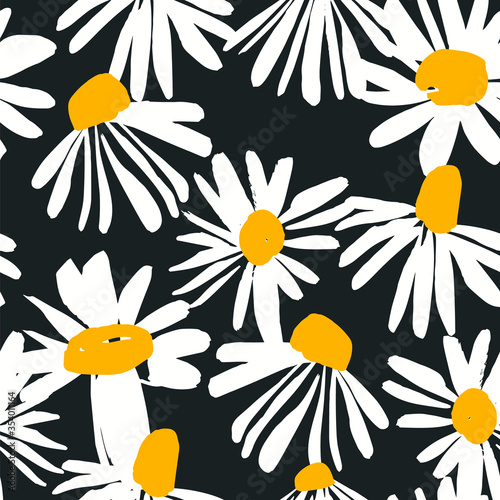 Abstract floral seamless pattern with chamomile. Trendy hand drawn textures.