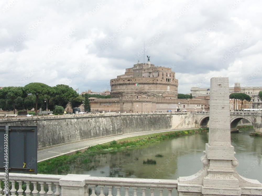 Castel Sant'angelo and the Tiber river in Rome Castel Sant'angelo and the Tiber river in Rome