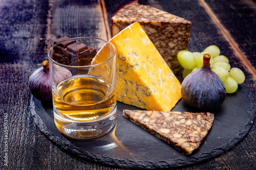 Photography Tasting of Irish blended whiskey and cheeses from Ireland and UK