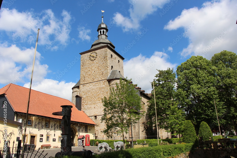 Naklejka premium Der Eggedom vom ehemaligen Kanonissenstift Neuenheerse