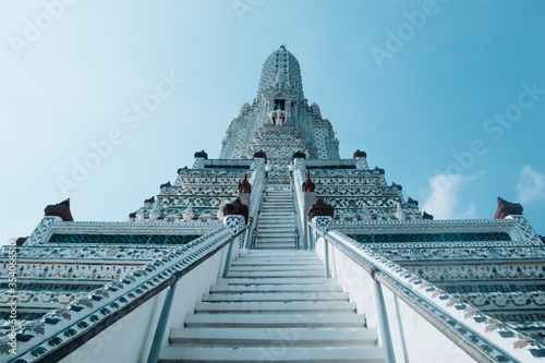 Wat Arun Temple, Landmark of Bangkok, Thailand © borilove
