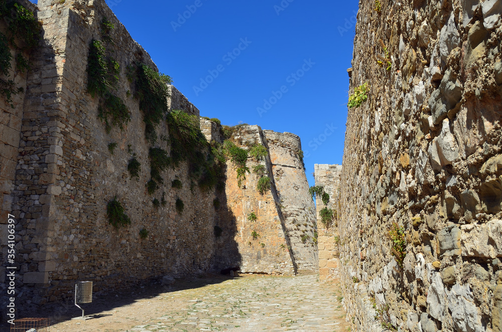  Methoni castle. Messenia, Greece