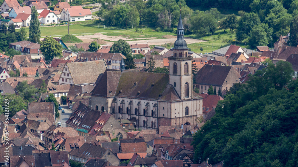 Obraz premium A Church in Andlau in France