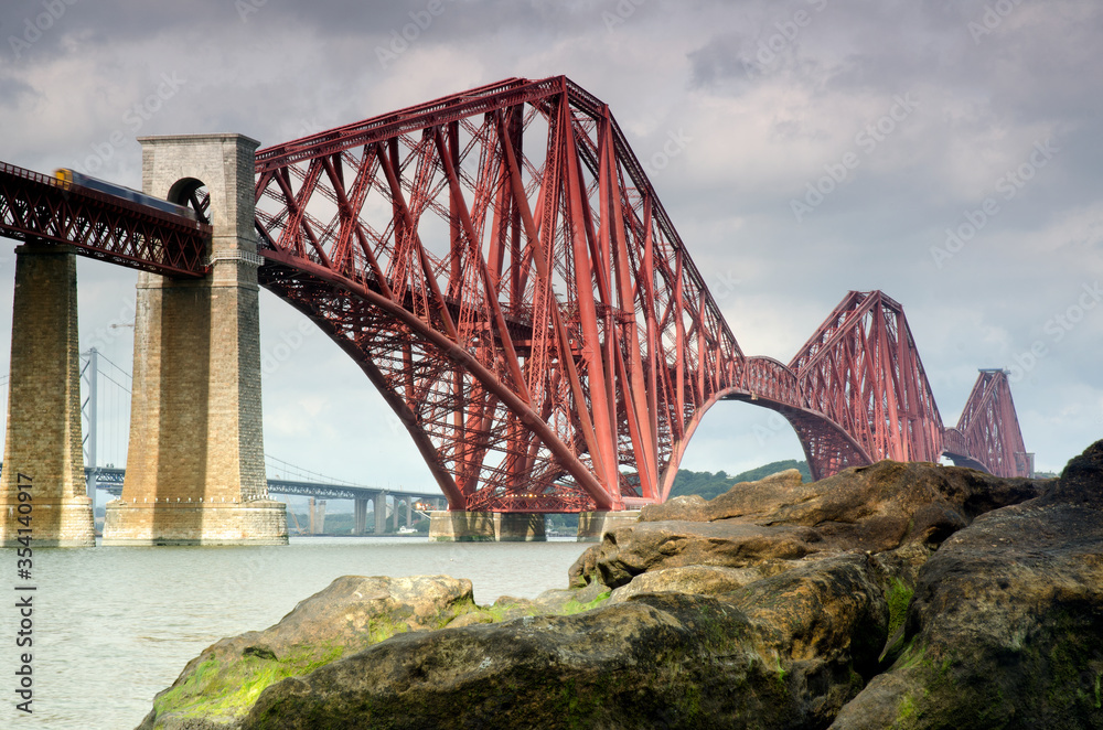 Obraz premium Forth Bridge (completed 1889)
