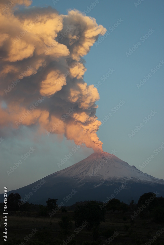 volcano Popocatépetl , méxico volcano Popocatépetl , méxico