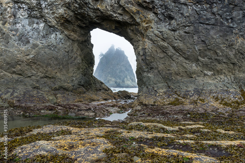 Hole-in-the-wall at Rialto Beach in Olympic National Park, Washington, USA