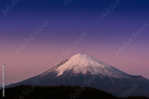 晩秋の富士山(11月)