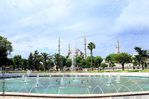 Blue mosque (Sultan Ahmet mosque), Sultanahmet Square, Istanbul, Turkey