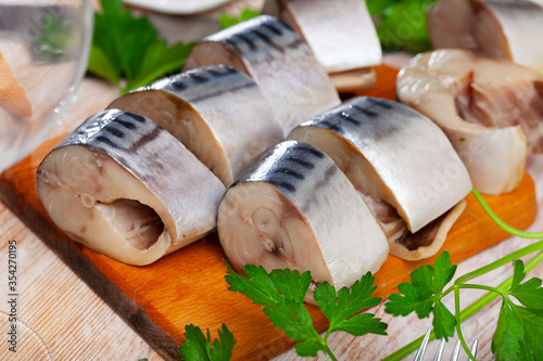 Sliced marinated mackerel