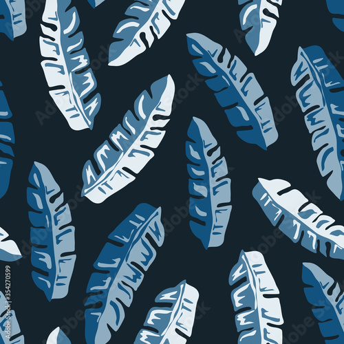 Feather seamless pattern