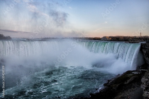 Fototapeta Naklejka Na Ścianę i Meble -  Niagara Falls at sunset