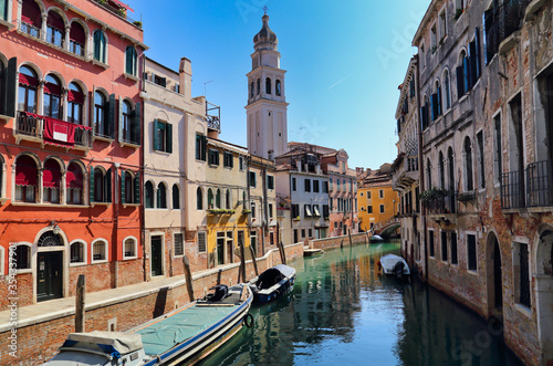 Canal and church tower in Venice, Italy © Jan Kranendonk
