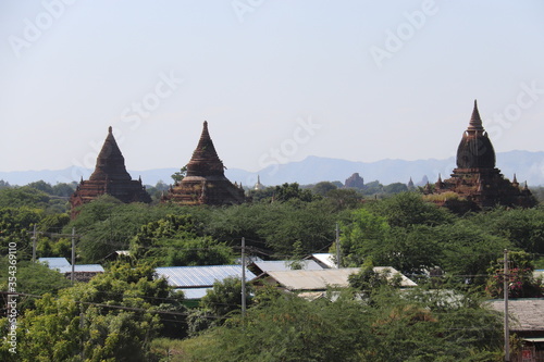 Temples dans la plaine de Bagan, Myanmar 