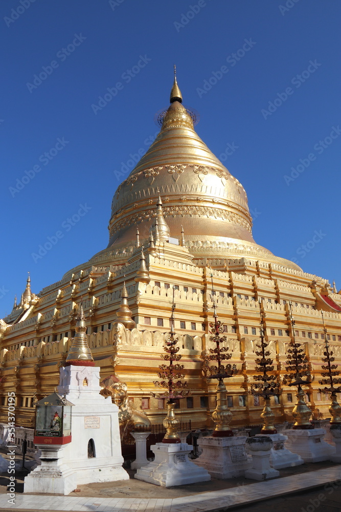 Fototapeta premium Pagode Shwezigon à Bagan, Myanmar