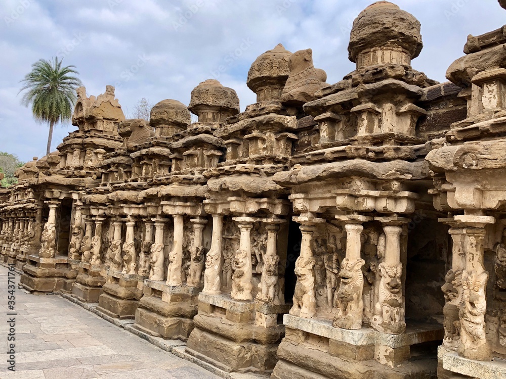 The Kanchi Kailasanathar temple in Kancheepuram. It is one of the oldest structure built by Narasimhavarman-II during 700AD in Pallava architecture style.