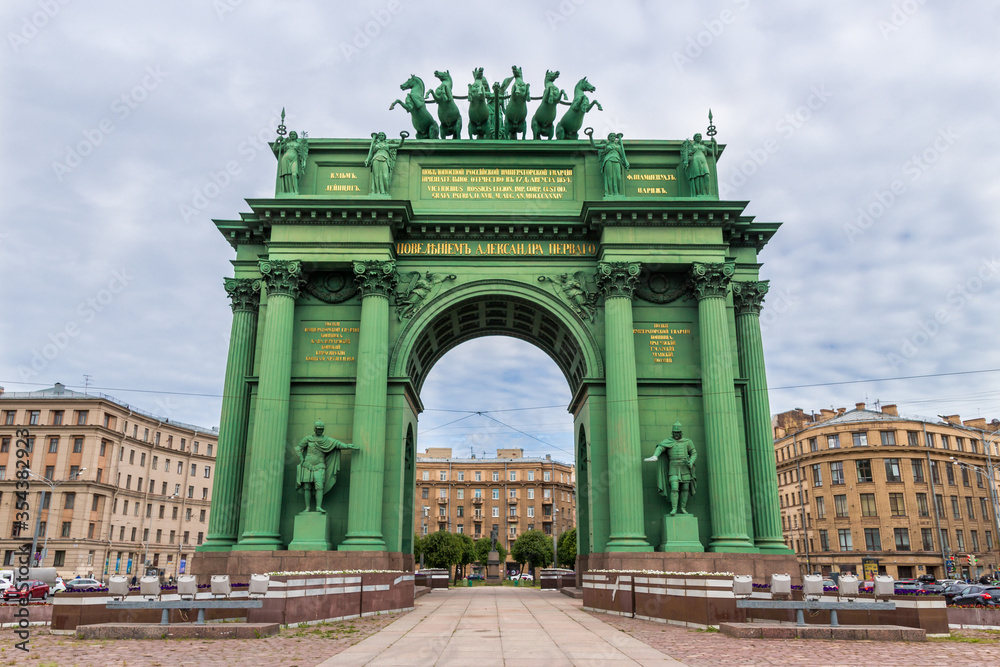 Obraz premium triumphal arch in Saint Petersburg russia 