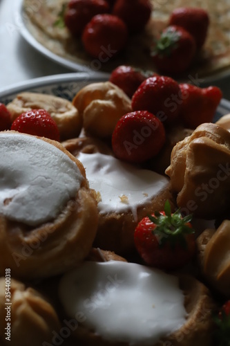 sweet desserts with strawberry