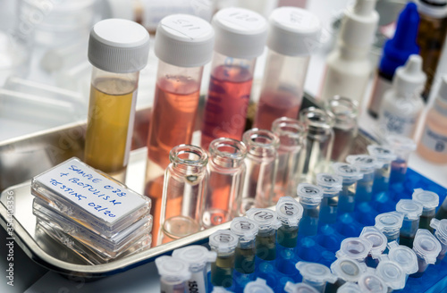 Obraz na plátně Samples contaminated by Clostridium botulinum toxin that causes botulism in huma