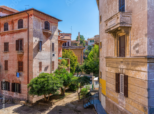 Fototapeta Naklejka Na Ścianę i Meble -  The picturesque Garbatella neighborhood in Rome, Italy.