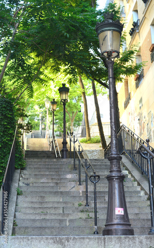 Canvas Print RUE CHAPPE PARIS MONTMARTRE