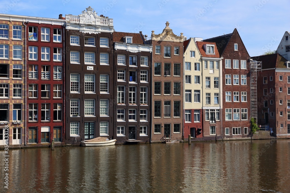 Naklejka premium Amsterdam canal architecture
