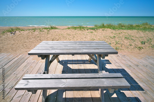 Fototapeta Naklejka Na Ścianę i Meble -  A place for a great holiday on the shores of the Baltic Sea. Wide sandy beach.