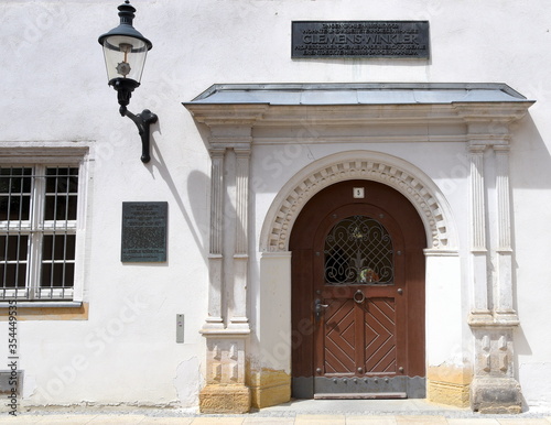 Historisches Portal der Clemens-Winkler-Gedenkst  tte