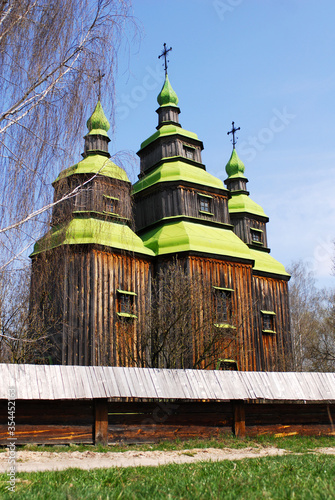 Fotografie Ukraine church with green roof and dome