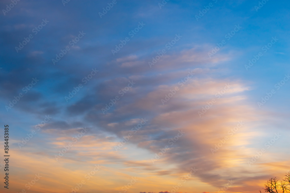 Fototapeta premium zachód słońca w chmurach