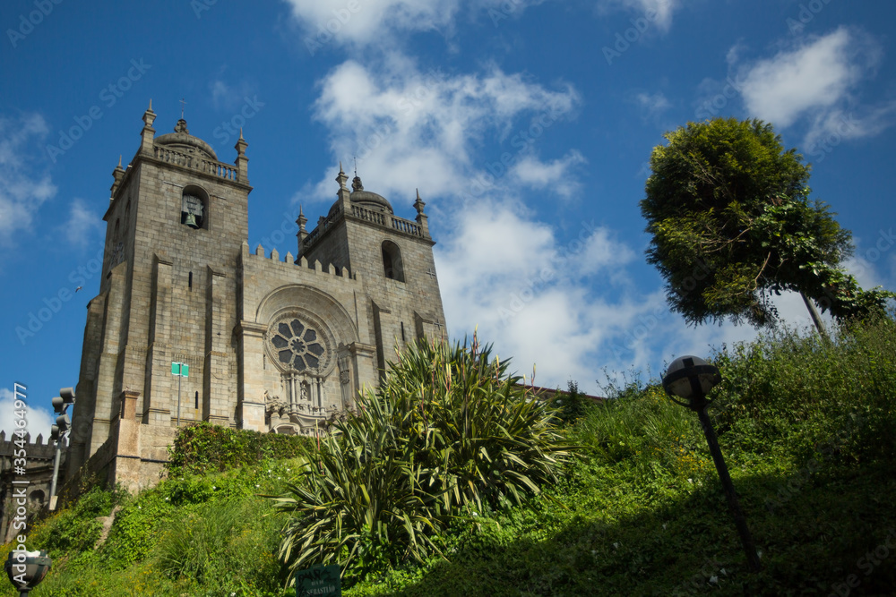 Fototapeta premium The Porto Cathedral (Se do Porto) in Porto, Portugal.