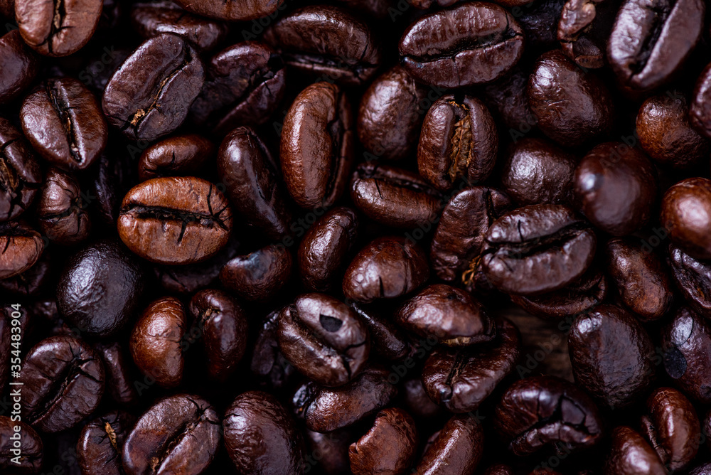 Fototapeta premium Roasted coffee beans background
