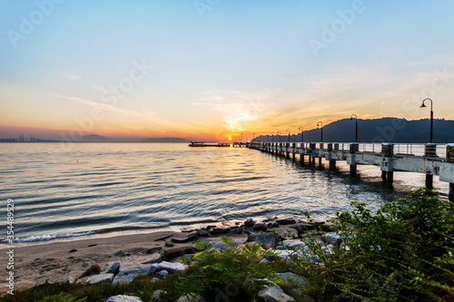 Wallpaper Mural Jerejak Pier view during sunrise by the shore of Bayan Mutiara Torontodigital.ca