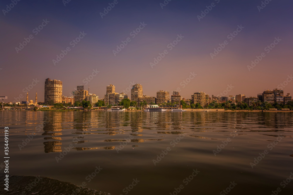 Obraz premium Cairo view from Nile river, Egypt.