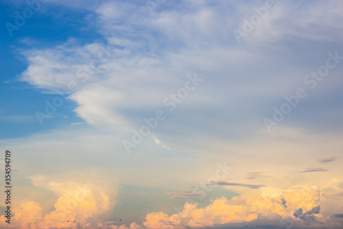 Sunset sky and silhouette birds flying go home © JU.STOCKER