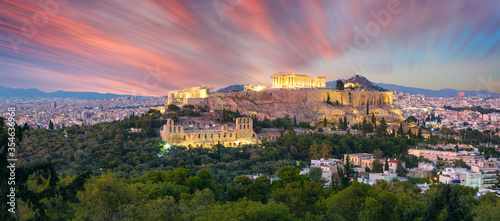 Akropol w Atenach, Grecja, ze świątynią Partenon