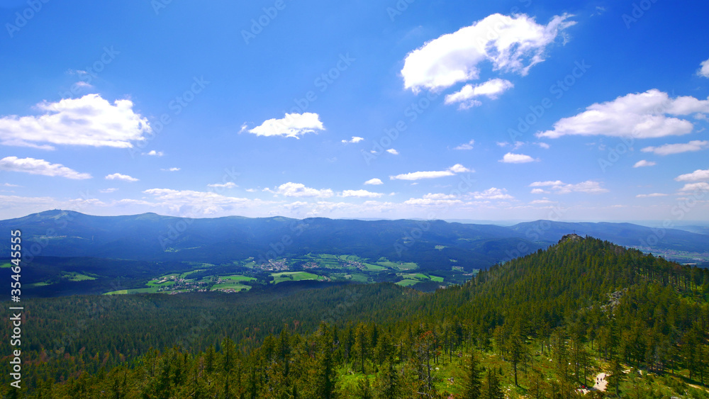 Großer Osser, Tschechien / Deutschland: Blick auf den oberen Bayerischen Wald Großer Osser, Tschechien / Deutschland: Blick auf den oberen Bayerischen Wald