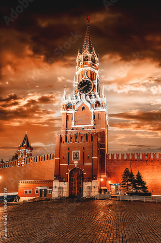 Photography moscow kremlin tower at night